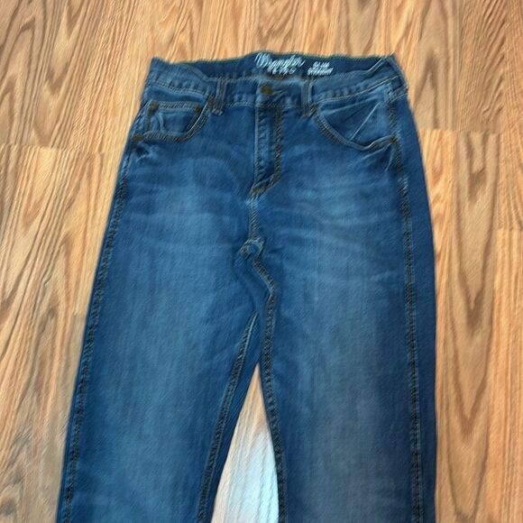 Men’s Wrangler Retro Slim Straight Blue Jeans, 32 X 36 - Picture 5 of 10